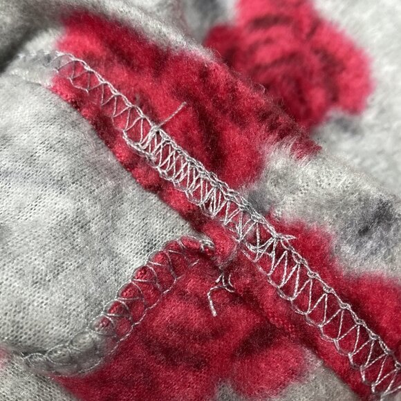 Marilyn Monroe Pajama Set, Size XL, Gray w Pink Roses 2-Piece Soft Fleece Comfy - Picture 11 of 11